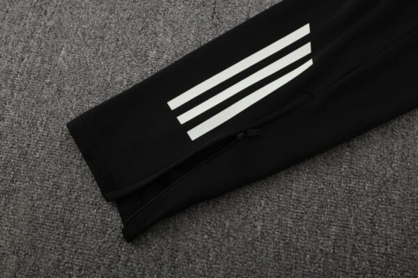 Manchester United 2025/26 Hooded Red Long Sleeve Tracksuit – Elite Training Edition