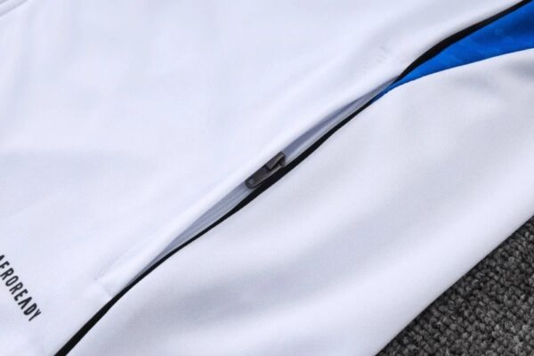 Manchester United 2025/26 Training Tracksuit – Adult & Kids Set