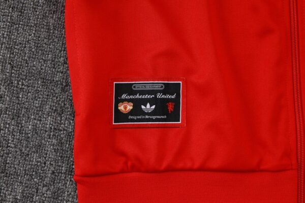 Manchester United 2025/26 Training Tracksuit – Adult & Kids Set