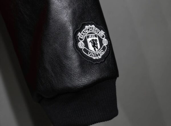 Manchester United 2025/26 Adult VRCT Jacket – Varsity Style Edition