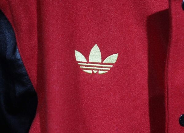 Manchester United 2025/26 Adult VRCT Jacket – Varsity Style Edition