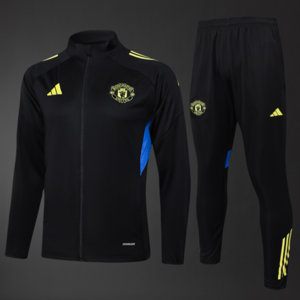 Manchester United 2025/26 Training Tracksuit – Adult & Kids Set