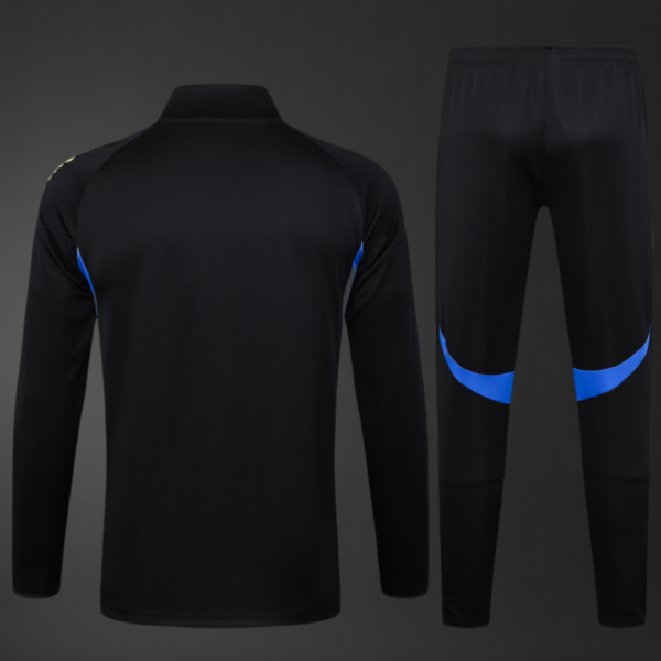 Manchester United 2025/26 Training Tracksuit – Adult & Kids Set