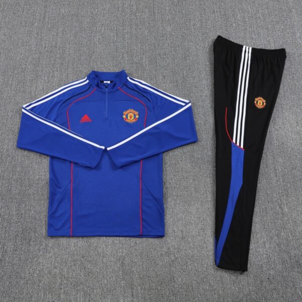 Manchester United 2025/26 Training Tracksuit Blue 1/4 Zip– Adult & Kids Set