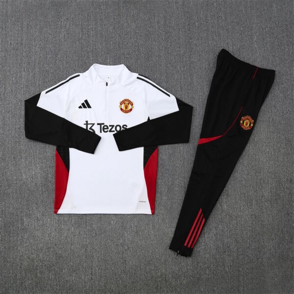 Manchester United 2025/26 Training Tracksuit White & Black 1/4 Zip– Adult & Kids Set