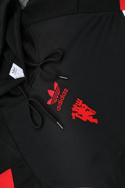 Manchester United 2025/26 Adult Hooded Training Black Tracksuit – Elite Performance Edition