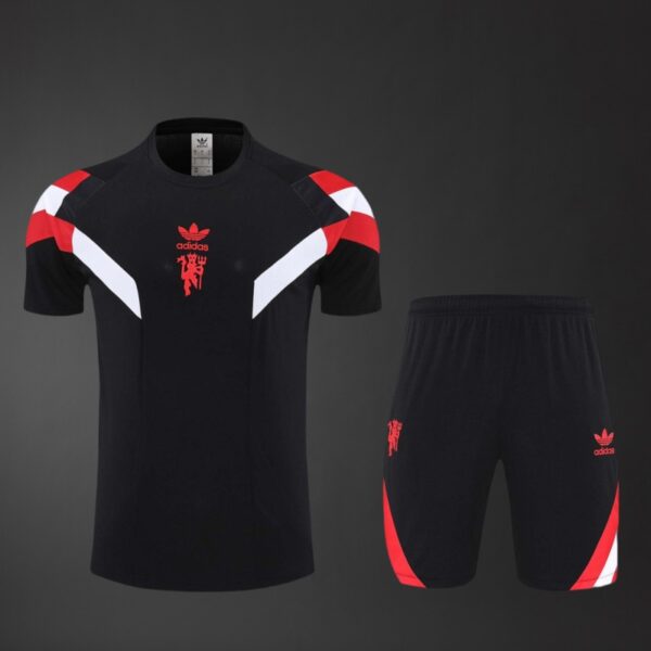 Manchester United 2025/26 Adult Short Sleeve Training Kit – Official Style Edition