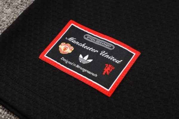 Manchester United 2025/26 Adult Short Sleeve Training Kit – Official Style Edition