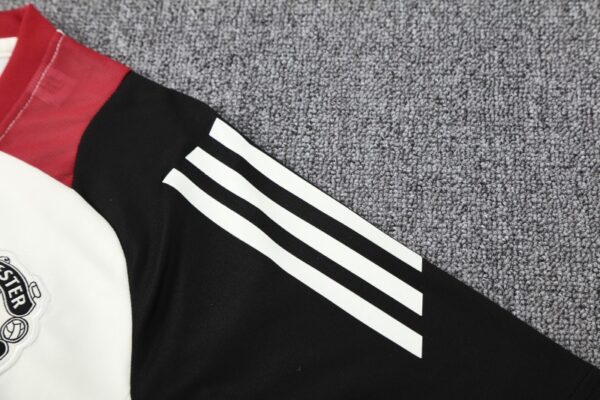 Manchester United 2025/26 White Short Sleeve Training Kit – Official Style Edition