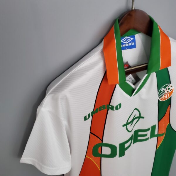 7d058216 Ireland Away Retro 1994/96
