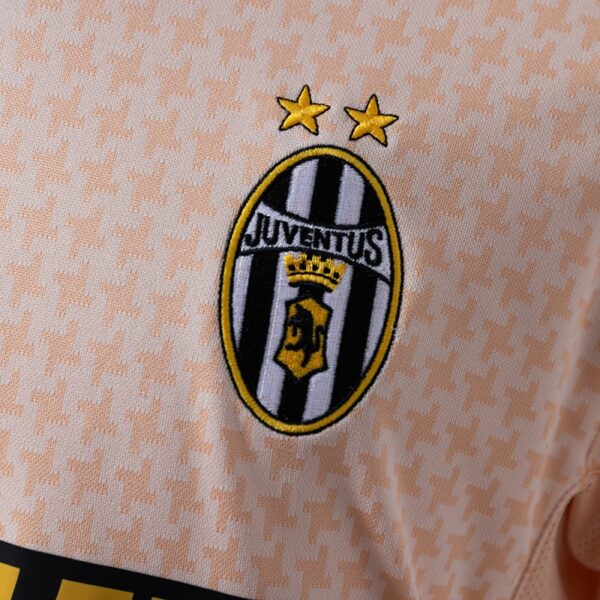 Juventus 2003/04 Second Away Retro Jersey – Classic Edition