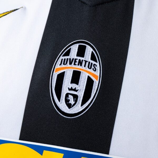 img_3980 Juventus 2004/05 Home Retro Jersey – Classic Edition