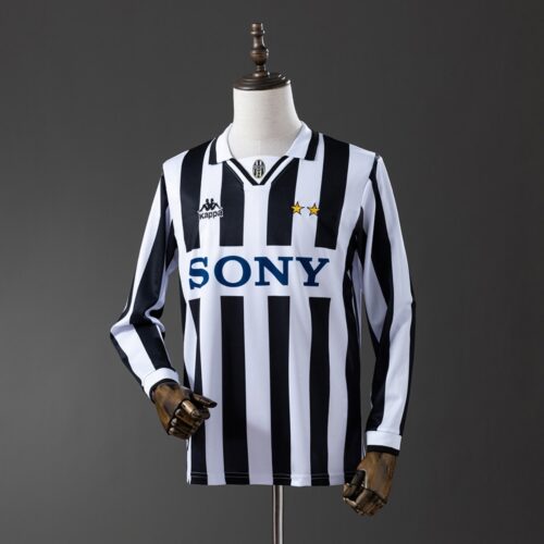 img_4029 Juventus 1995/97 Home Long Sleeve Retro Jersey – Classic Edition