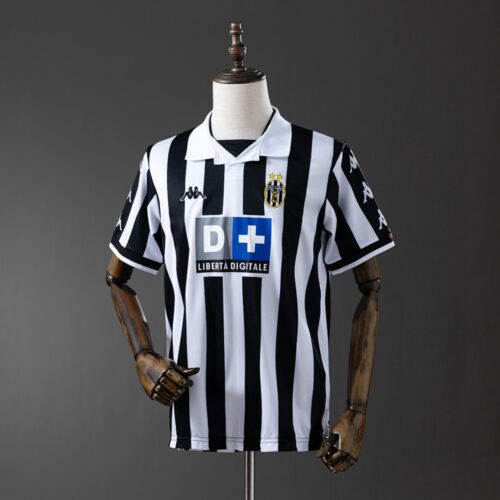 img_4049 Juventus 1999/00 Home Retro Jersey – Classic Edition