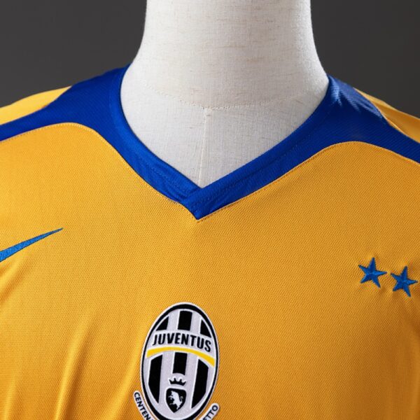 img_4057 Juventus 2005/06 Third Away Retro Jersey – Classic Edition