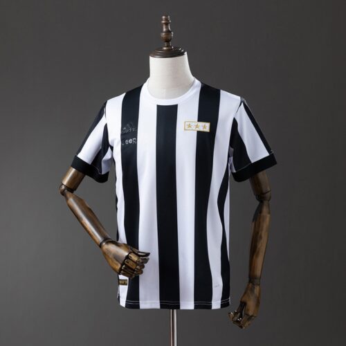 img_4061 Juventus 120th Anniversary Retro Jersey – Special Edition Classic Kit
