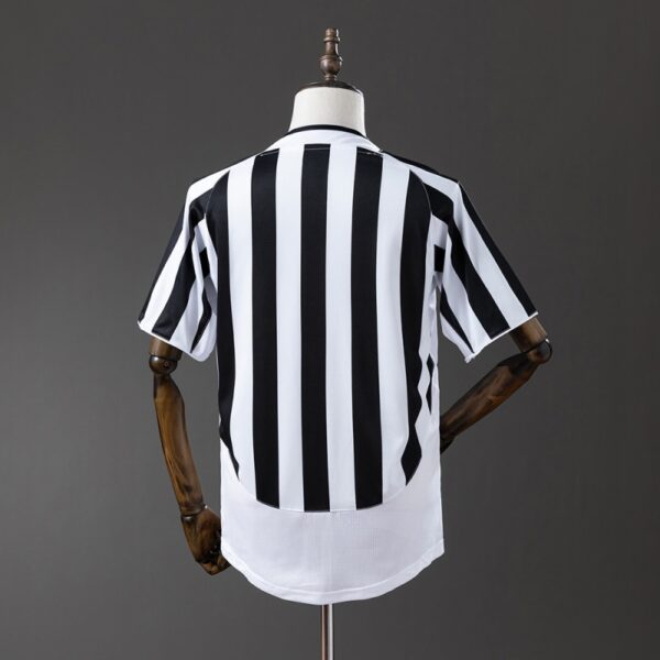 Juventus 2001/02 Home Retro Jersey – Classic Edition