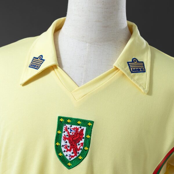 img_5820-2 Wales 1976/79 Away Retro Jersey – Classic Edition