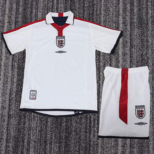 1ee7be2986f2c63f4d824c26194f63ee0a9c01ec404528e8642c3ea9723fe9c9 England 2004 Away Retro Football Shirt Kids Kit – Classic Edition