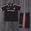 6FB5517E-D3E4-0F06-83D8-52285C88F0FF Manchester United 1998/99 Black Kids Kit – Retro Classic Edition