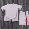 8b60384327c0ef980449fb839a179a76764bf29daa2b90bbb51ae36d893cdb20 England 2002 Away Retro Football Kids Kit
