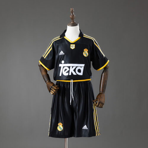 Real Madrid 1999/01 Away Football Kids Kit – Retro Classic Edition