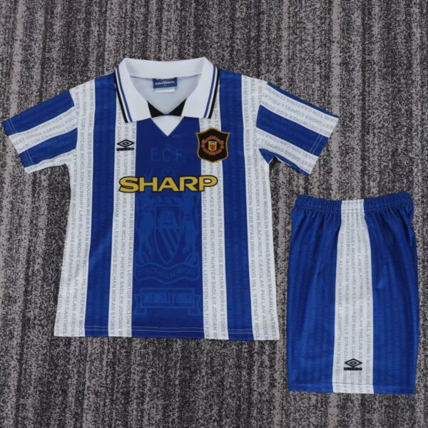 9980C97F-62B2-966F-EE41-B8C4806611E0 Manchester United 1994/96 Away Kids Kit – Retro Classic Edition
