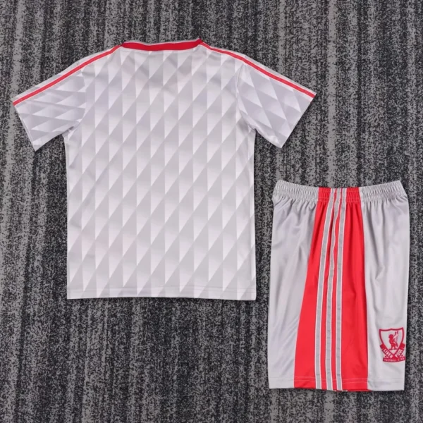 1989/91 Liverpool Away Retro Football Shirt Kids Kit – Classic Edition
