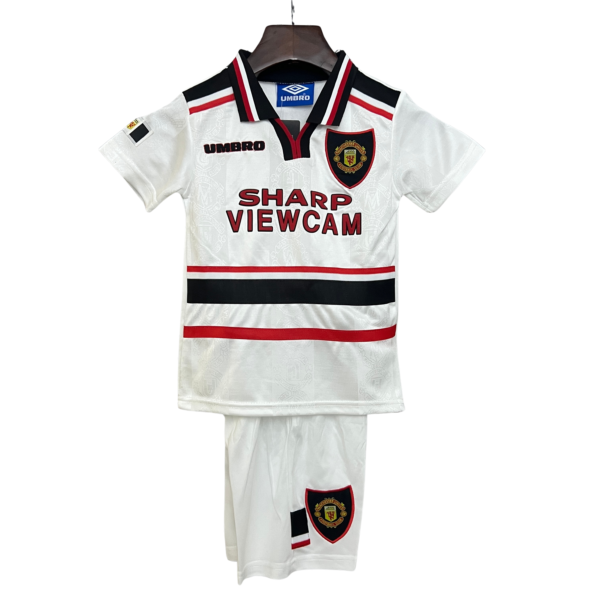 Untitled design (63) Manchester United 1997/98 Away Kids Kit – Retro Classic Edition