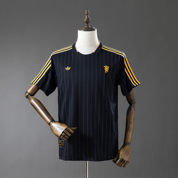 a2d9bbe1 Manchester United adidas Classic Cultural Terrace Shirt – Retro Style Edition