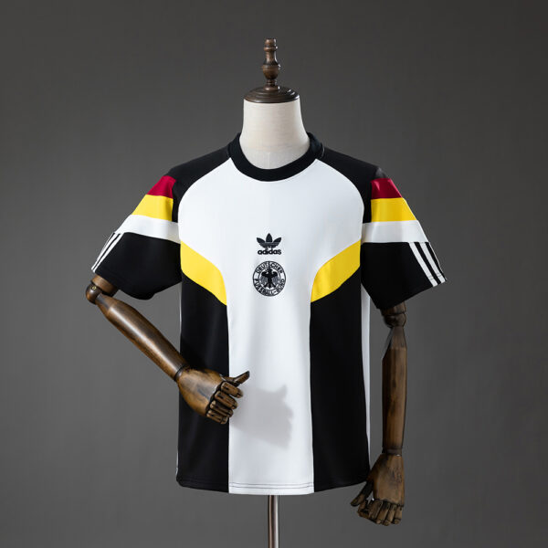 Germany Originals Retro Classic T-Shirt – Vintage Football Edition