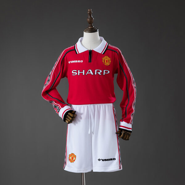 fb05de1a Manchester United 1998/99 Treble Season Kids Retro Kit Long Sleeve