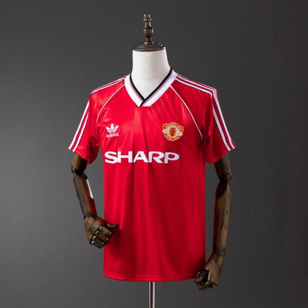 Manchester United 1984 Home Retro Jersey – Classic 80s Edition