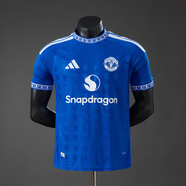 Manchester United 2026/27 – Special Player Kit