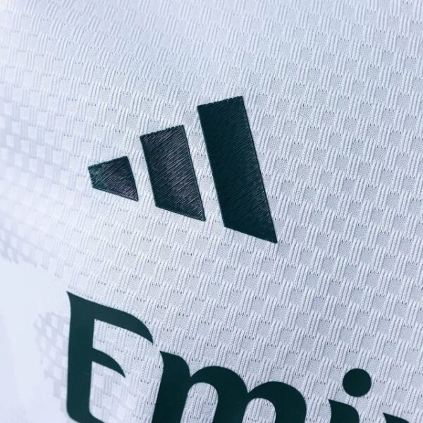Real Madrid 2026/27 Home Long Sleeve – Official Player Version