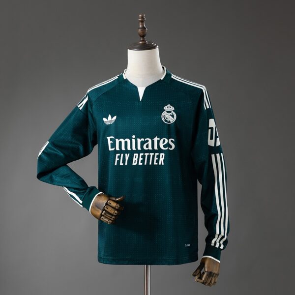 Real Madrid 2026/27 Away Fan Kit – Official Long Sleeve
